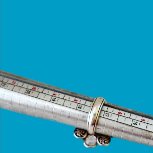 Brighton Crystal Flower Silver Ring Size 7 - Picture 5 of 6